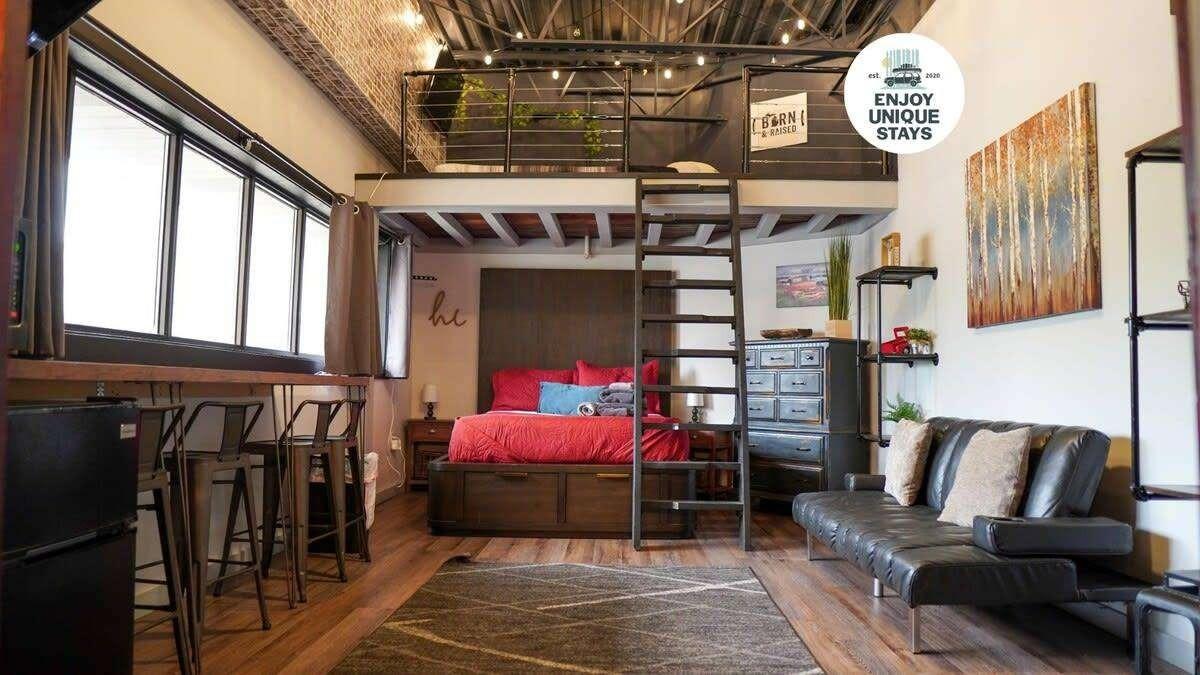 Rivers Edge Loft Unit 5