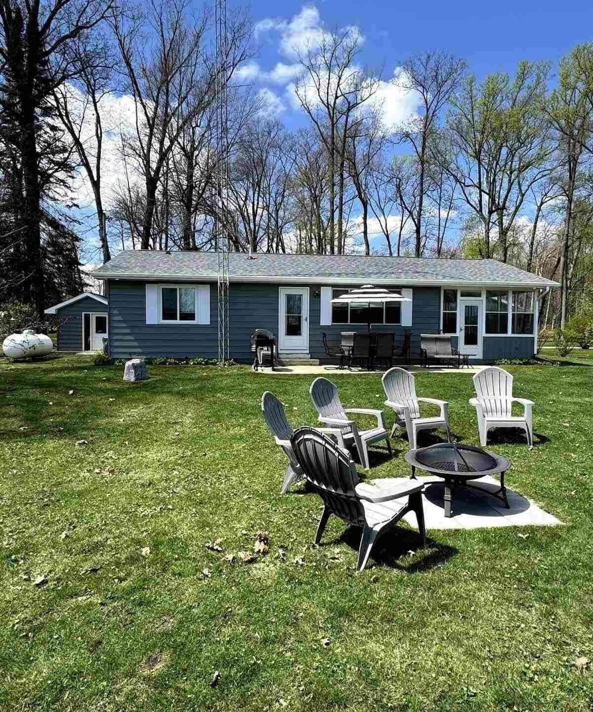 sister lake cottages